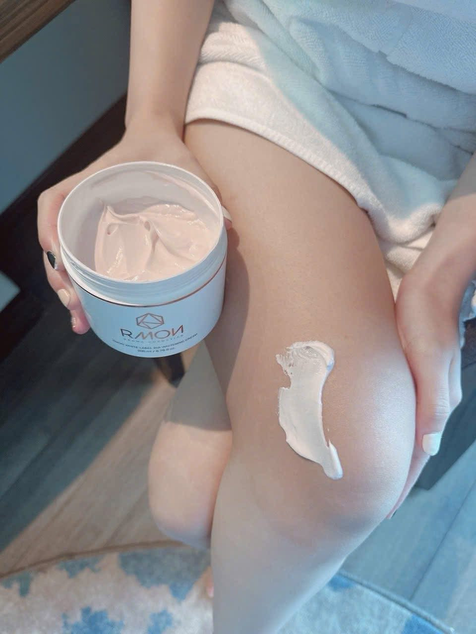 Body cream Rmon tế bào gốc trắng da body