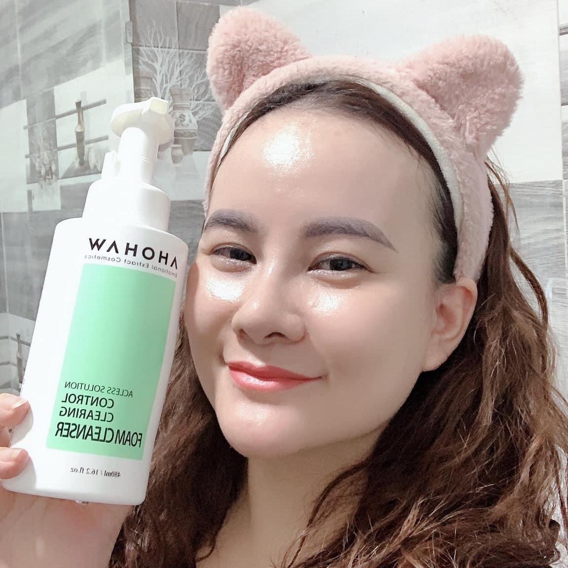 Sữa Rửa Mặt Da Nhạy Cảm Mụn Control Clearing Foam Cleanser Ahohwa