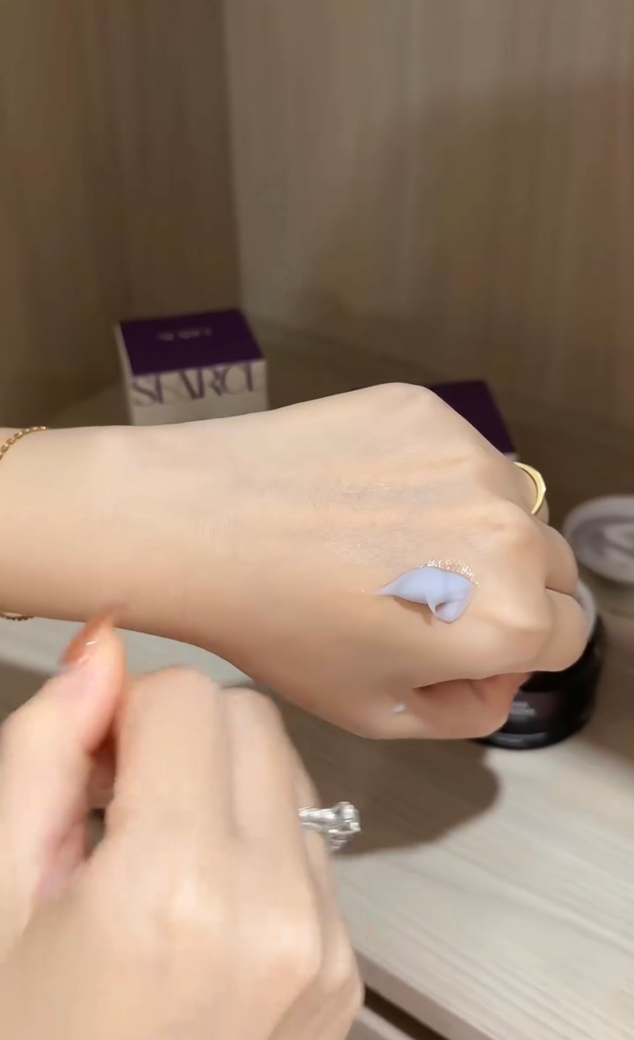 Combo nám trắng da căng bóng Ca- zulene Duel cream Searce